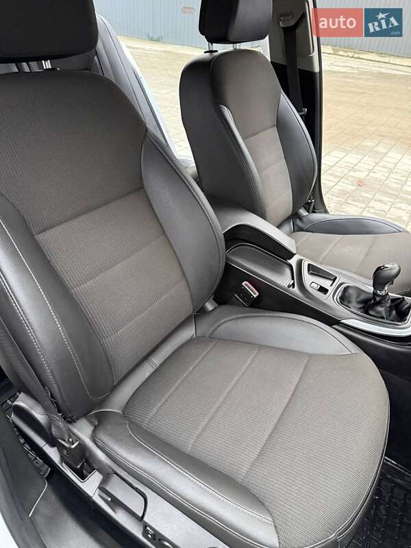 Седан Opel Insignia 2009 в Ивано-Франковске