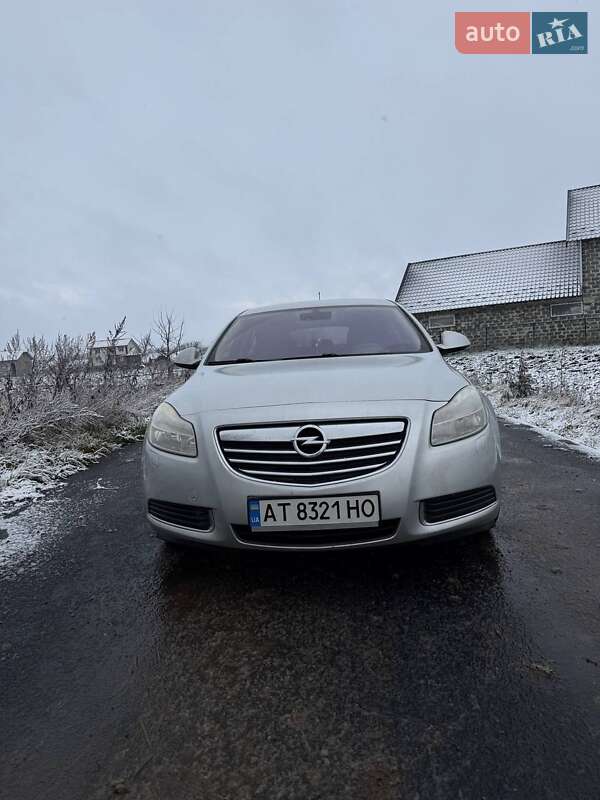 Седан Opel Insignia 2009 в Ивано-Франковске
