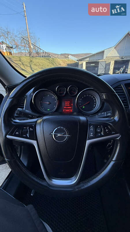 Універсал Opel Insignia 2011 в Коломиї