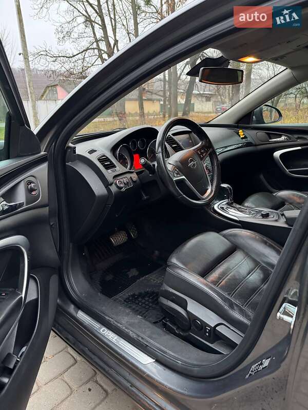 Универсал Opel Insignia 2009 в Жовкве