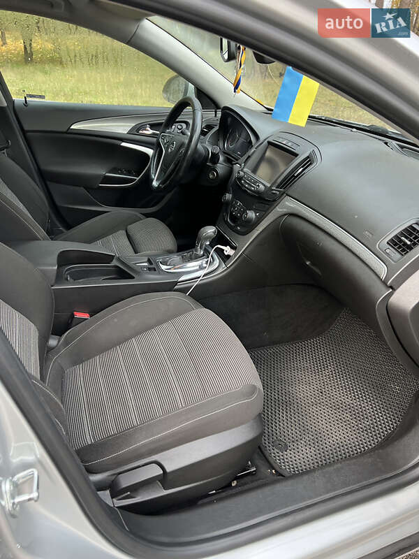 Універсал Opel Insignia 2016 в Бучі