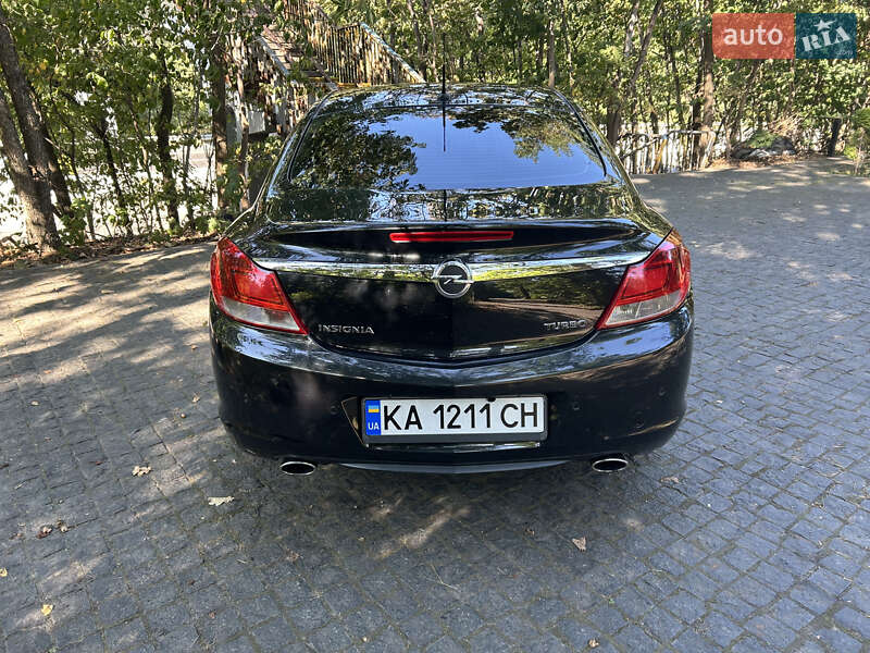 Седан Opel Insignia 2009 в Киеве