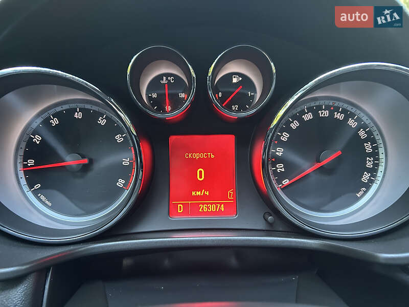 Седан Opel Insignia 2009 в Киеве