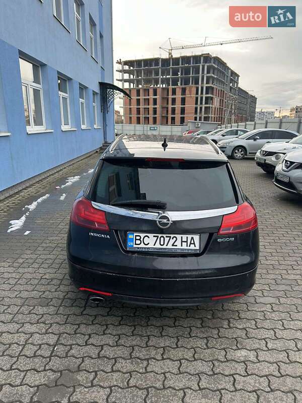 Универсал Opel Insignia 2010 в Львове