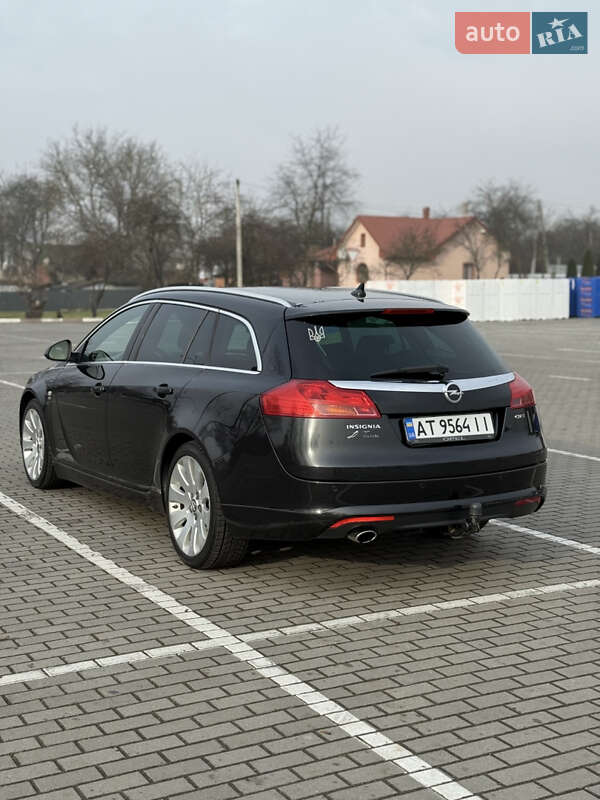 Универсал Opel Insignia 2010 в Коломые
