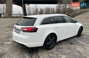 Универсал Opel Insignia 2014 в Киеве