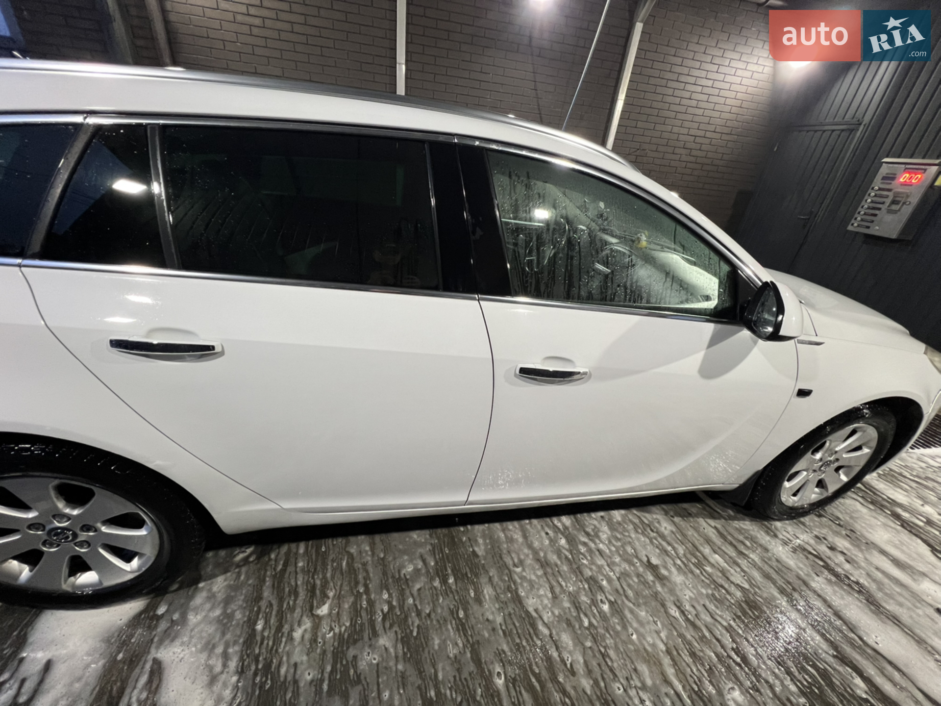 2011 Opel Insignia - мініатюра 7