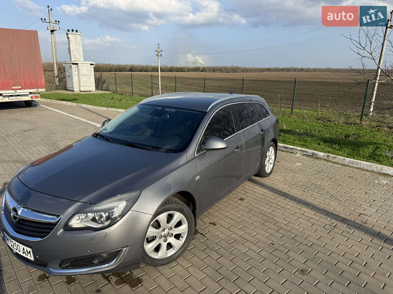 Универсал Opel Insignia 2015 в Измаиле