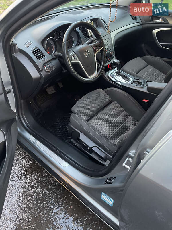 Универсал Opel Insignia 2010 в Дубно