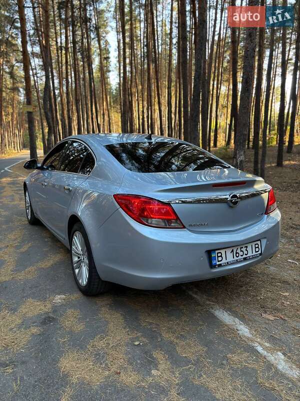 Седан Opel Insignia 2013 в Полтаве