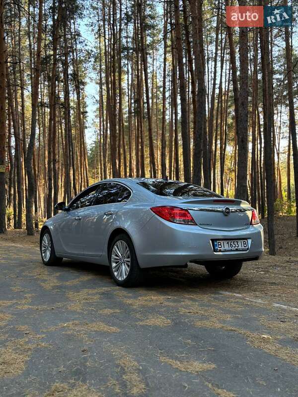 Седан Opel Insignia 2013 в Полтаве