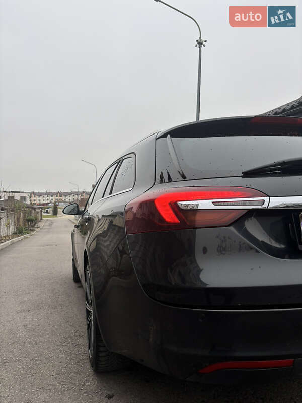 Универсал Opel Insignia 2015 в Ровно