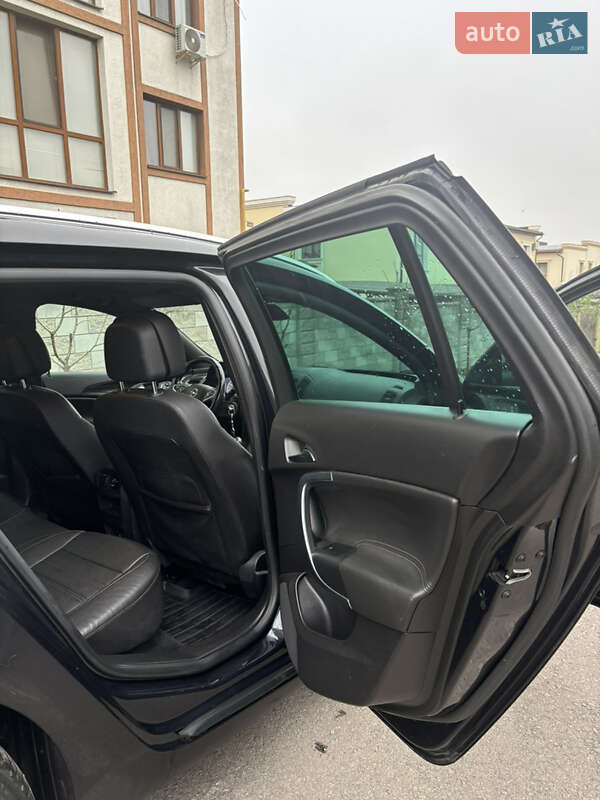 Универсал Opel Insignia 2015 в Ровно