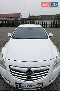 Універсал Opel Insignia 2011 в Золочеві