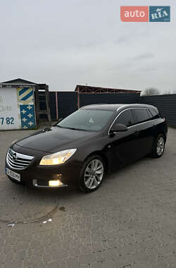 Універсал Opel Insignia 2013 в Києві