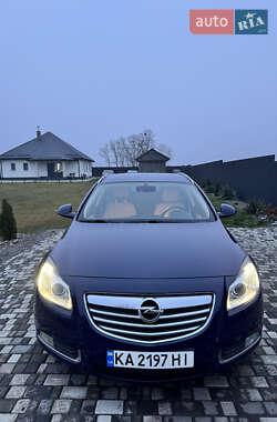 Универсал Opel Insignia 2013 в Киеве