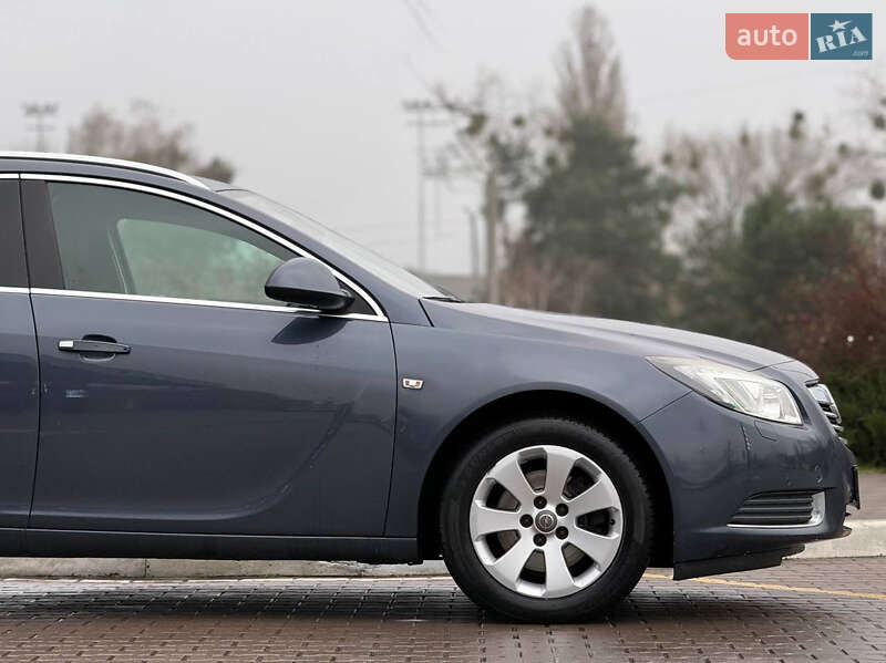 Універсал Opel Insignia 2009 в Києві