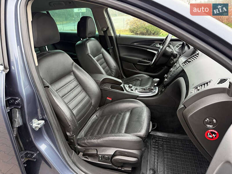 Універсал Opel Insignia 2009 в Києві