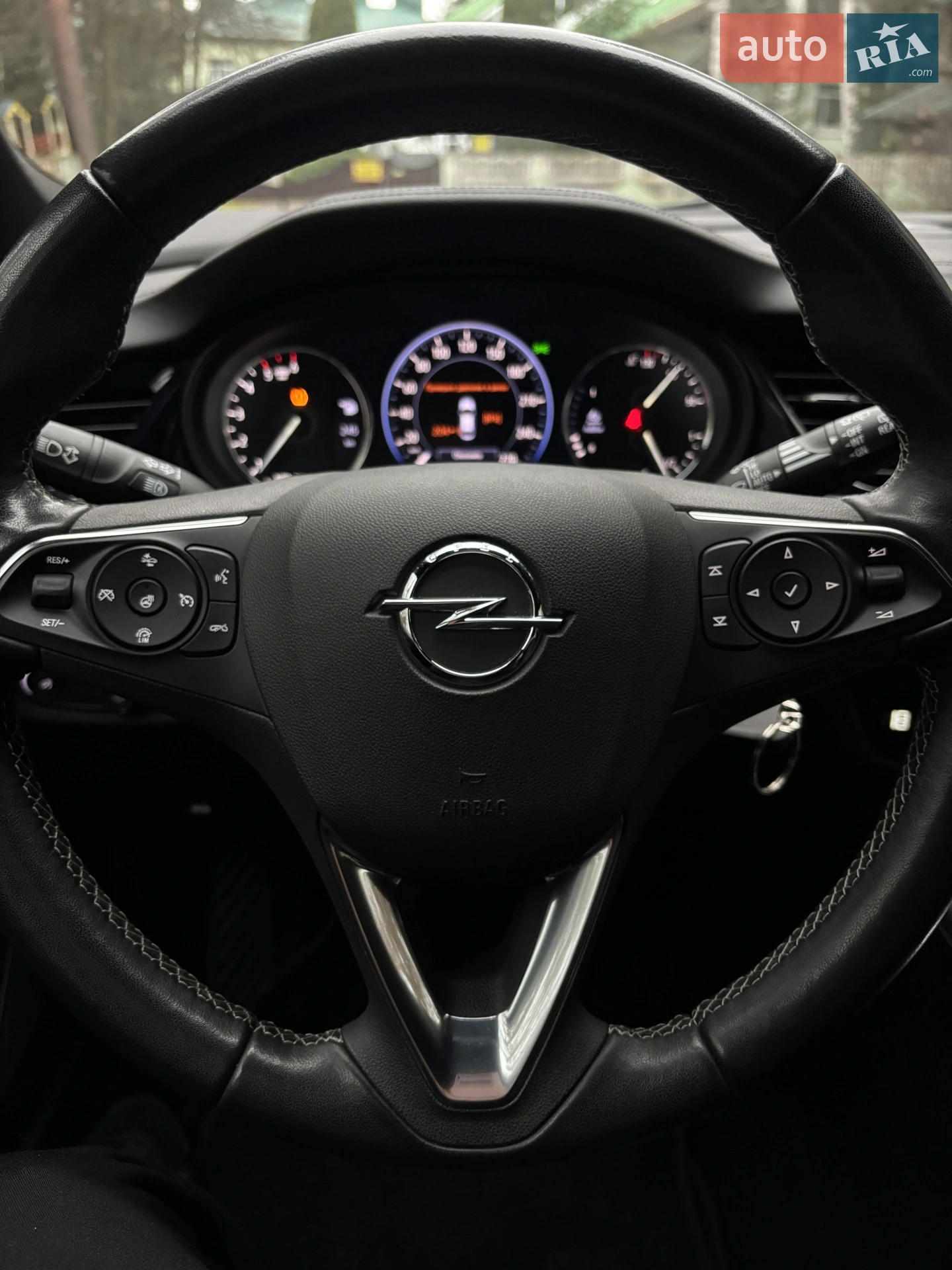 2022 Opel Insignia - мініатюра 10
