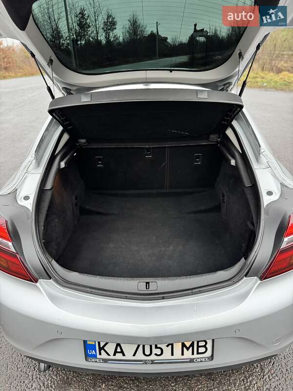 Лифтбек Opel Insignia 2014 в Львове