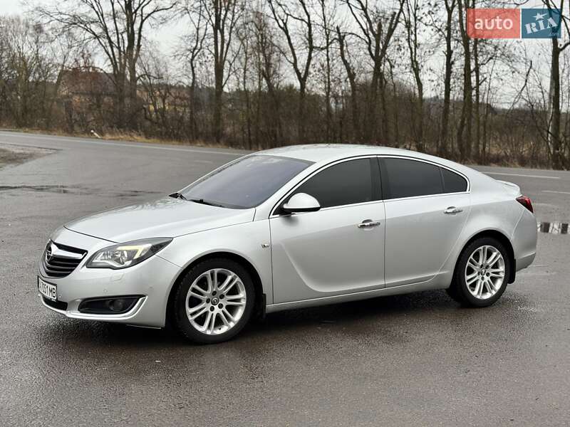 Лифтбек Opel Insignia 2014 в Львове
