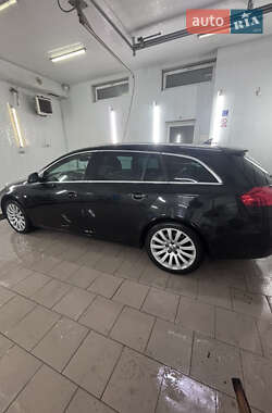 Універсал Opel Insignia 2011 в Дніпрі