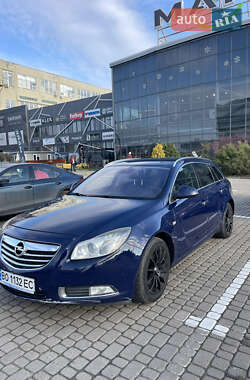 Універсал Opel Insignia 2010 в Львові