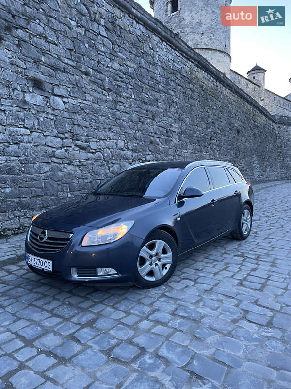 Opel Insignia 2011