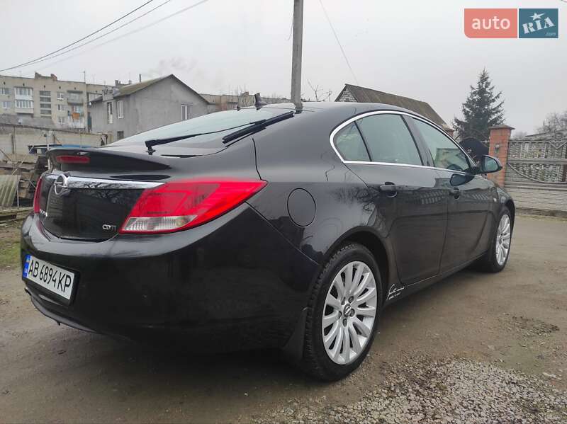 Ліфтбек Opel Insignia 2010 в Вінниці