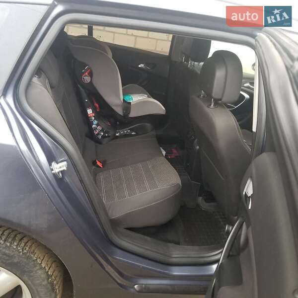 Універсал Opel Insignia 2010 в Сарнах фото 4 Універсал Opel Insignia 2010 в Сарнах