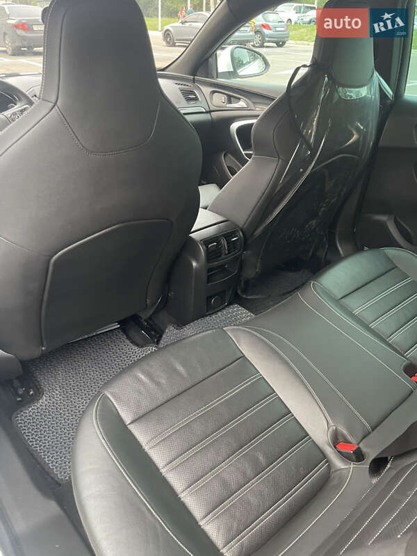 Універсал Opel Insignia 2014 в Чернігові