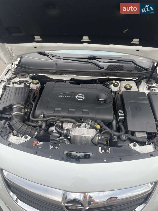 Універсал Opel Insignia 2014 в Чернігові