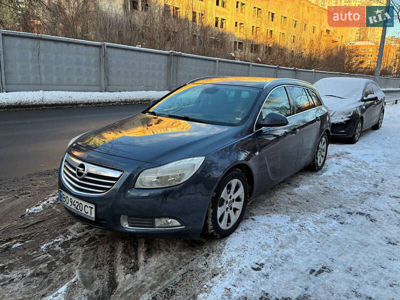 Opel Insignia 2011