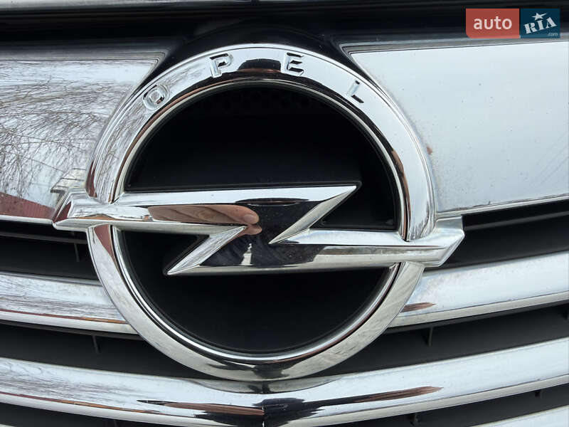 Універсал Opel Insignia 2009 в Борисполі