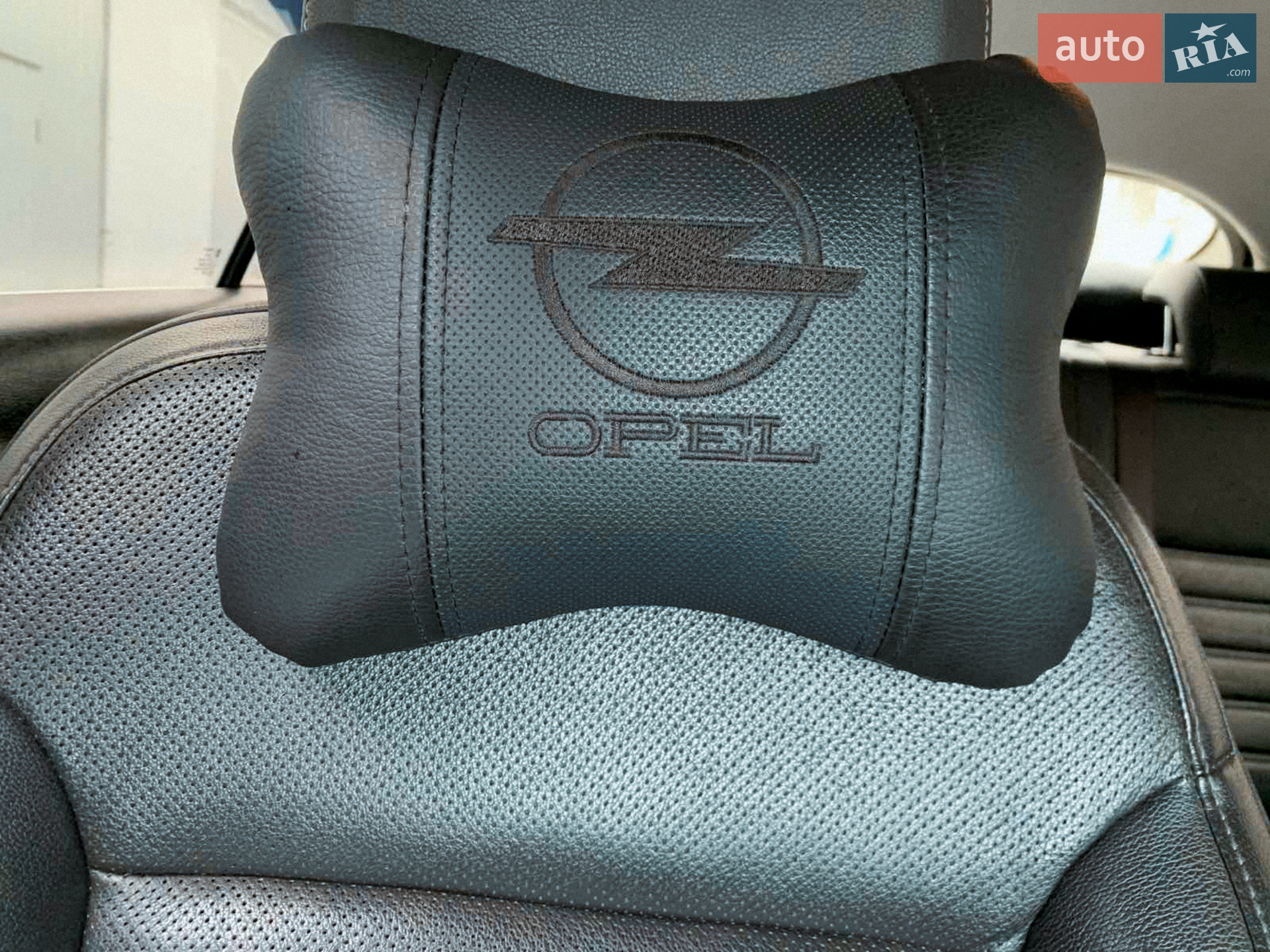 2012 Opel Insignia - мініатюра 11