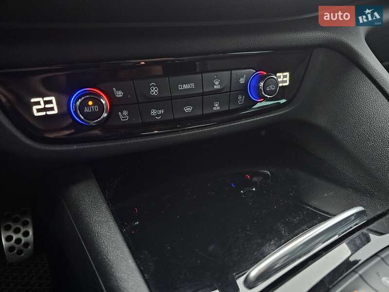 Универсал Opel Insignia 2017 в Киеве