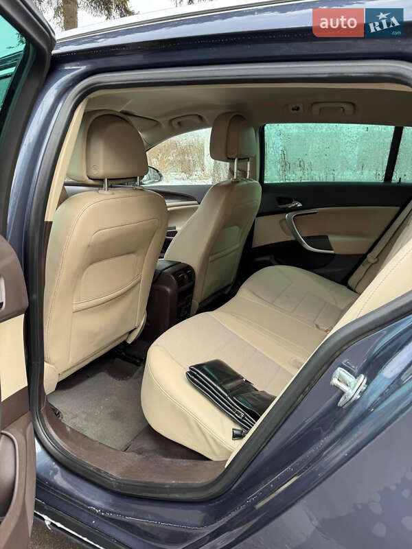 Универсал Opel Insignia 2009 в Дубно