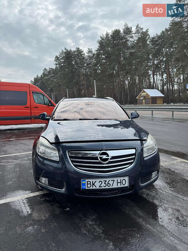 Универсал Opel Insignia 2009 в Дубно