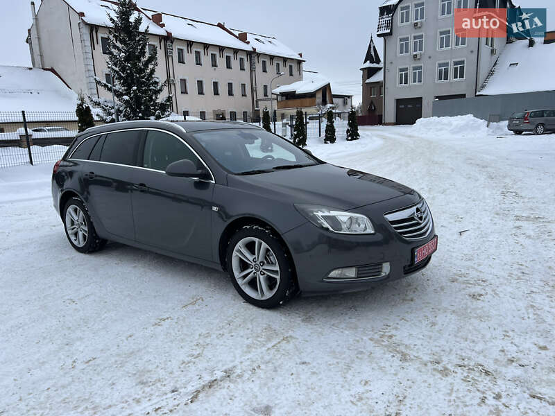 Универсал Opel Insignia 2011 в Бродах