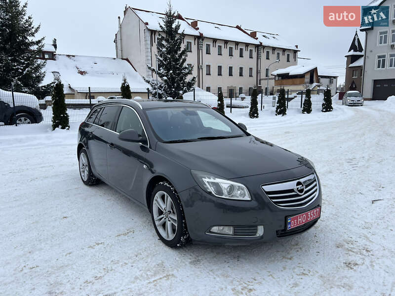 Универсал Opel Insignia 2011 в Бродах