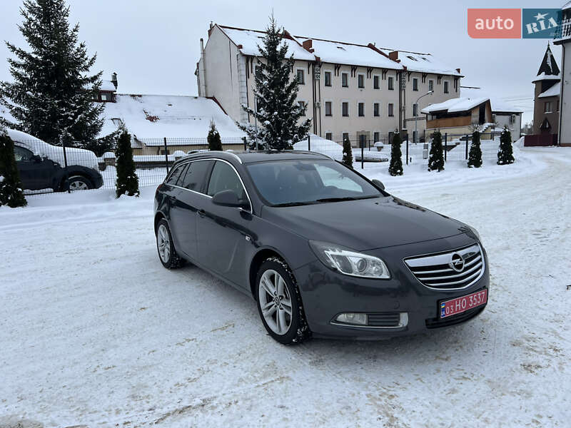 Универсал Opel Insignia 2011 в Бродах