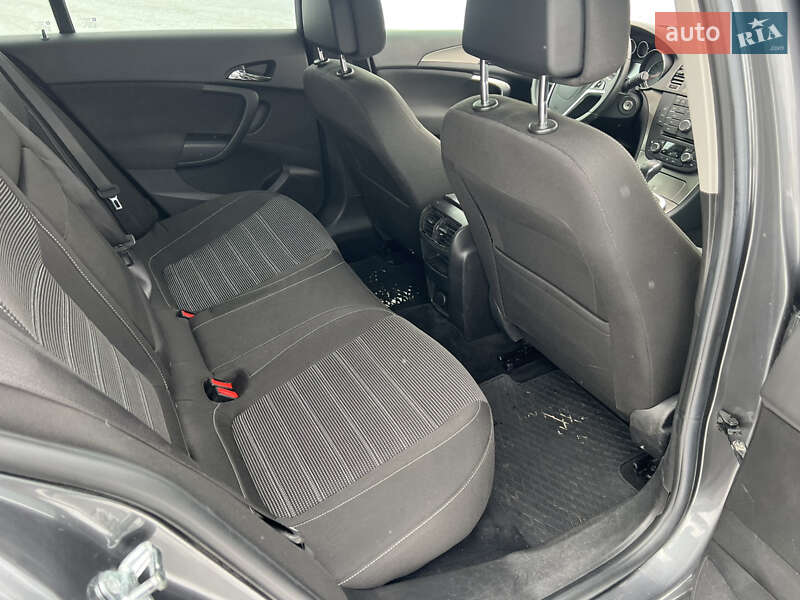 Универсал Opel Insignia 2011 в Бродах