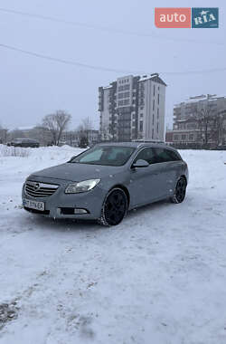 Універсал Opel Insignia 2011 в Долині
