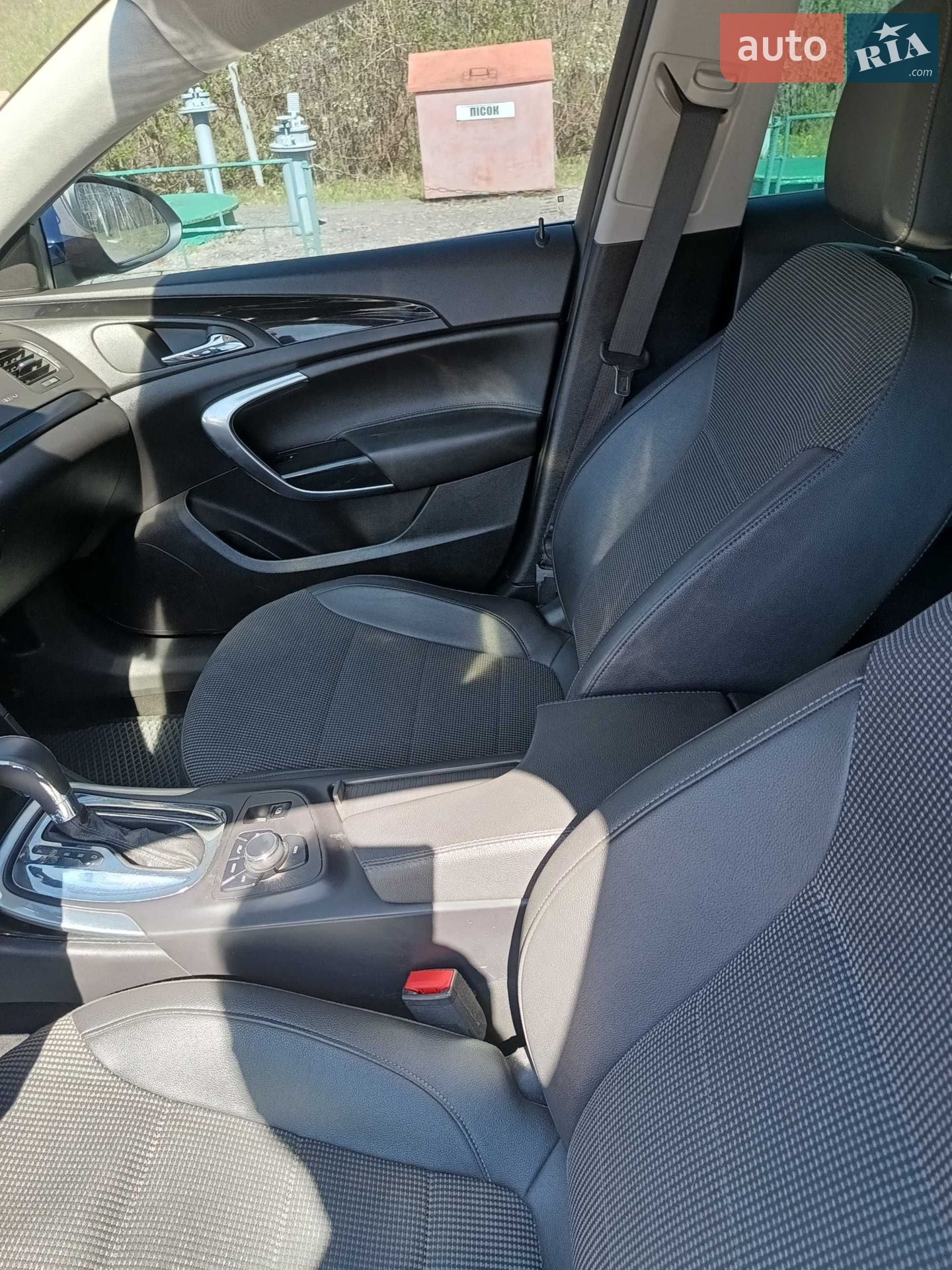2012 Opel Insignia - мініатюра 12