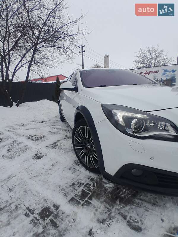 Универсал Opel Insignia 2015 в Рогатине