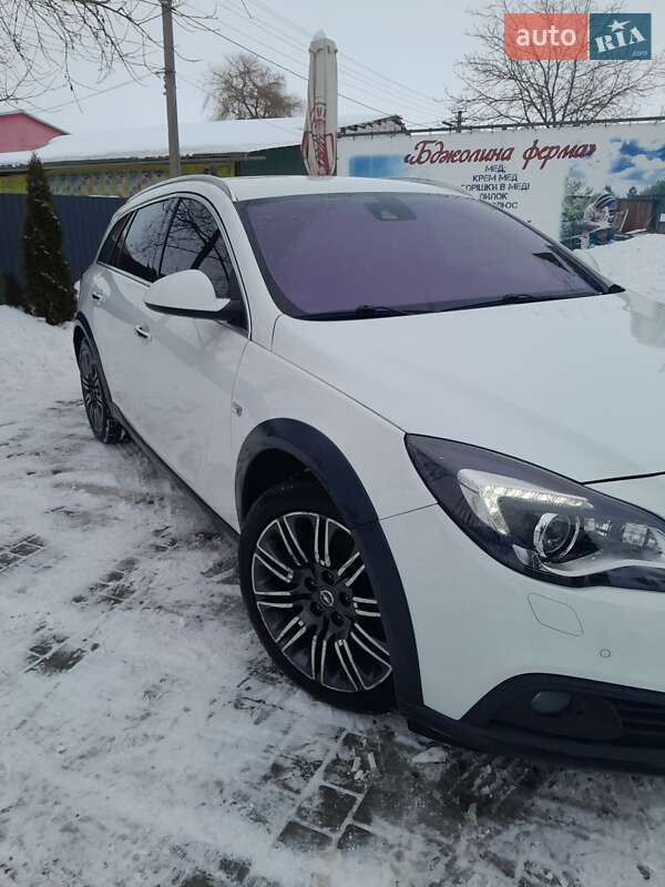 Универсал Opel Insignia 2015 в Рогатине