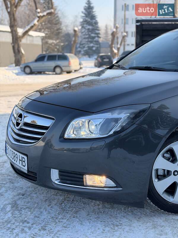 Седан Opel Insignia 2012 в Тернополе