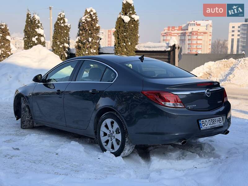 Седан Opel Insignia 2012 в Тернополе