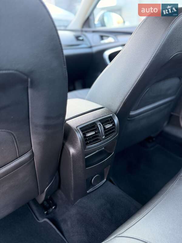 Седан Opel Insignia 2012 в Тернополе