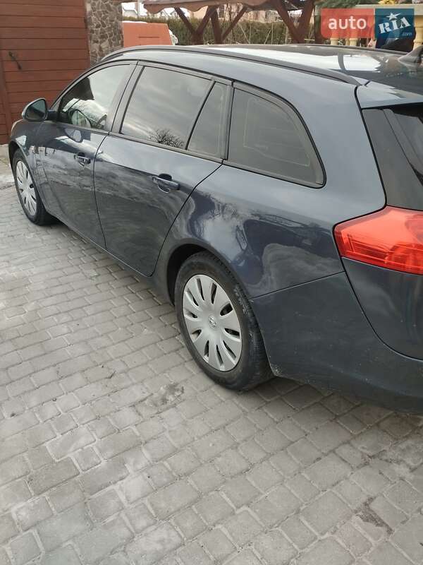 Универсал Opel Insignia 2011 в Львове